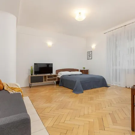 Studio In The Center Of Warsaw With Balcony And Separate Kitchen By Noclegi Renters Екстер'єр фото